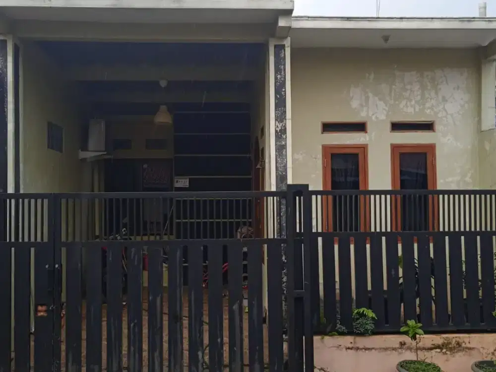 Dijual rumah di sawangan village siap huni bebas banjir.