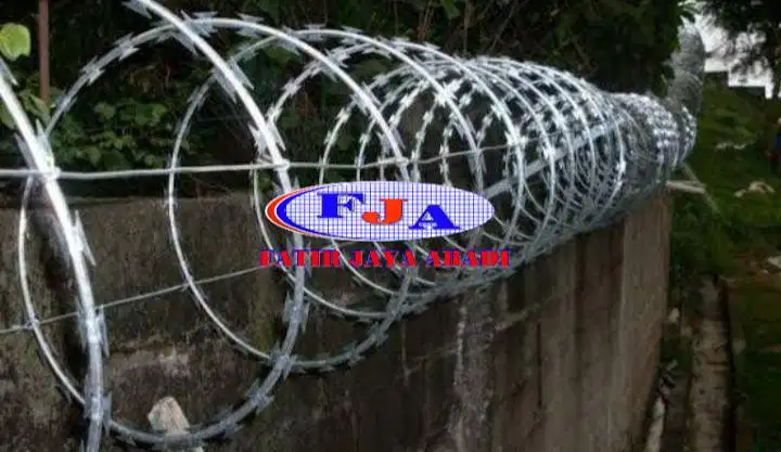 Kawat Silet BTO 22 Diameter 45 cm