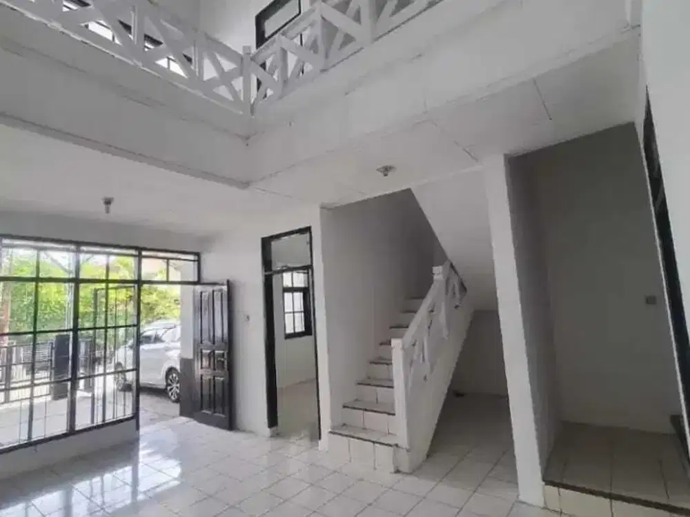 DIJUAL RUMAH 2 LANTAI SIAP HUNI SAYAP TGURANGGA