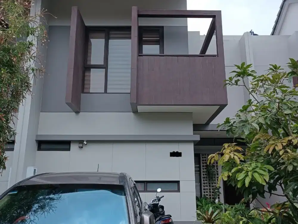 DIJUAL RUMAH FREYA PREMIUM CLUSTER FLORA