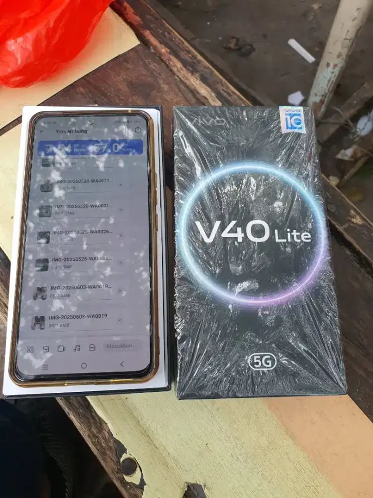 Vivo v40 lite 5G 12/512 garansi vivo 25 oktober 2025  lengkap mulus