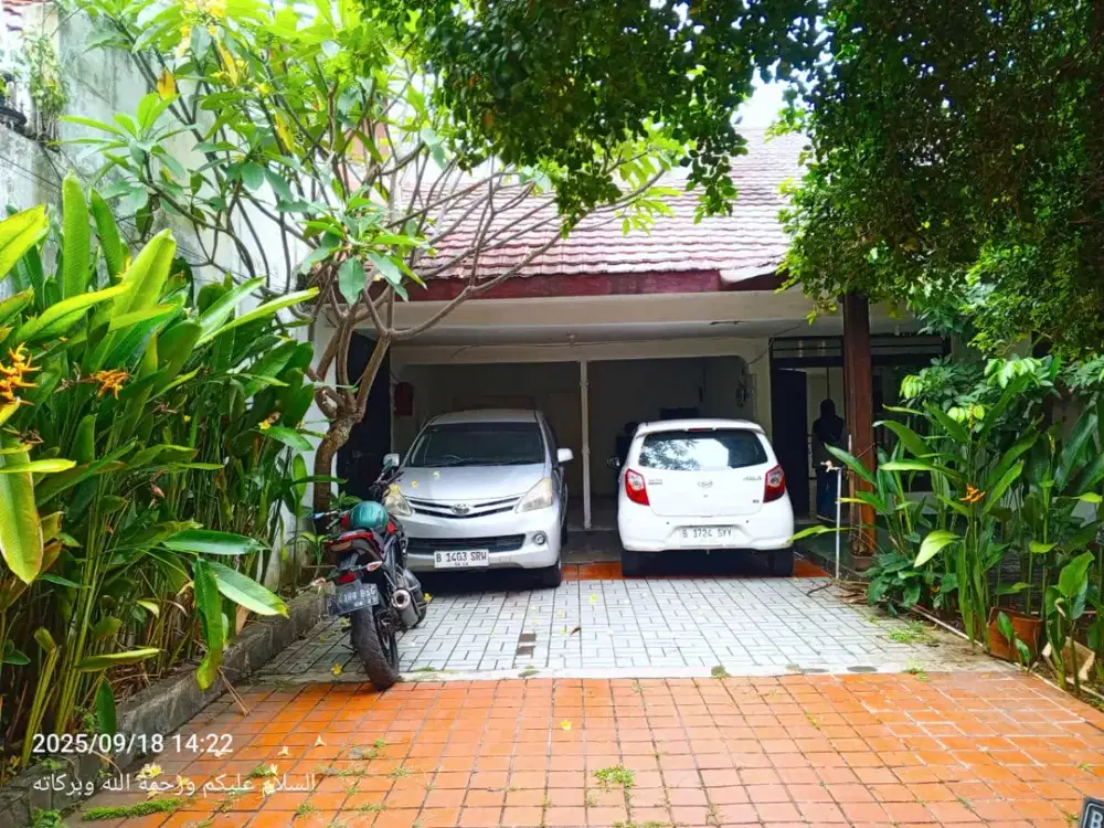 Disewakan Rumah Luas strategis kawasan psr Minggu jatipadang jak-sel