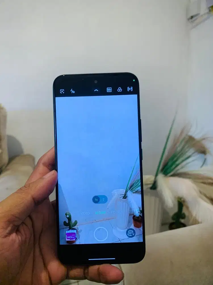 Infinix hot 60 pro plus ram 8/128 gb warna hitam