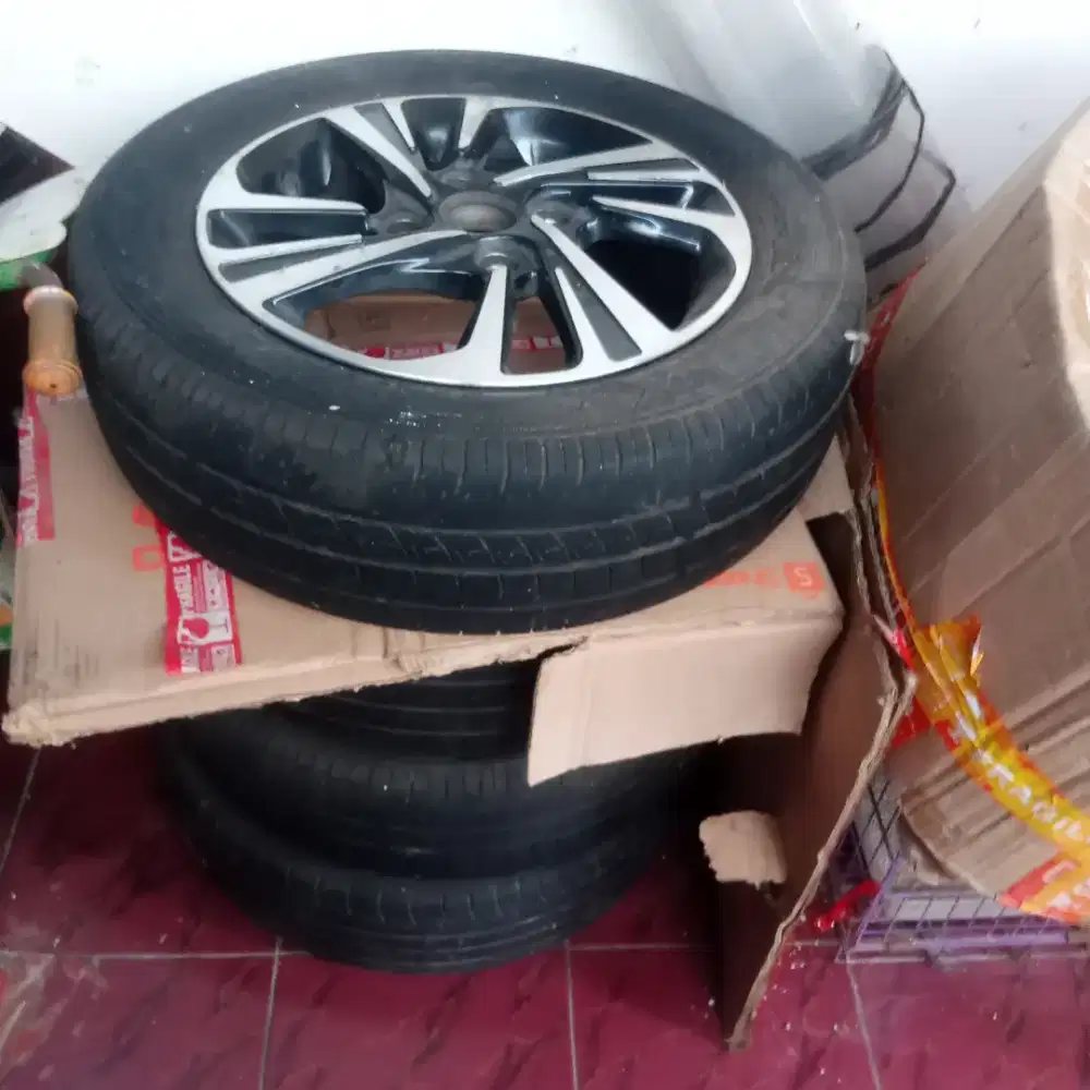 Velg Avanza/Xenia R15