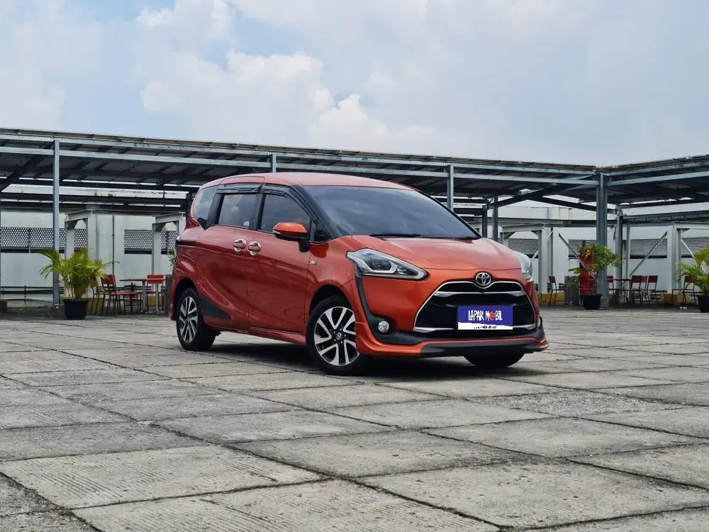 Toyota Sienta 1.5 Q CVT Matic 2016 Km 62rb Mulus Terawat