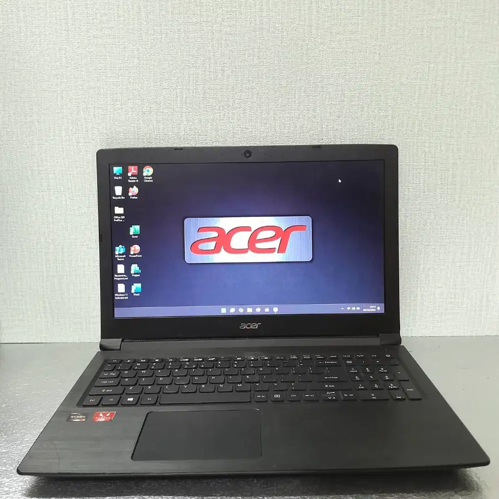 Acer aspire A315-41 Amd Reyzrn 3 2200U Ram 8gb ssd 256gb