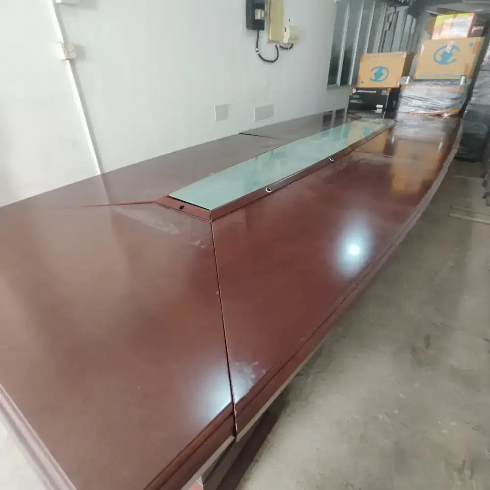 Meja Meeting Besar Kayu Solid Mahoni Elegan Kokoh Siap Pakai