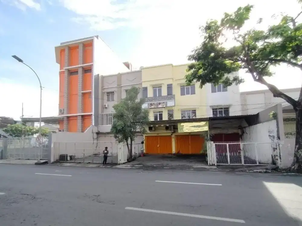 A026 JUAL RUKO 3 LANTAI AREA RAYA ARJUNO LUAS 210