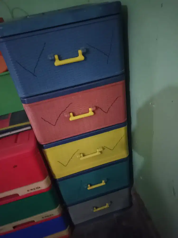 Lemari Plastik 5 Laci