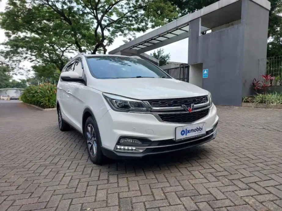 LOW DP Wuling Cortez 1.5 LT Lux Bensin-AT 2020 FND