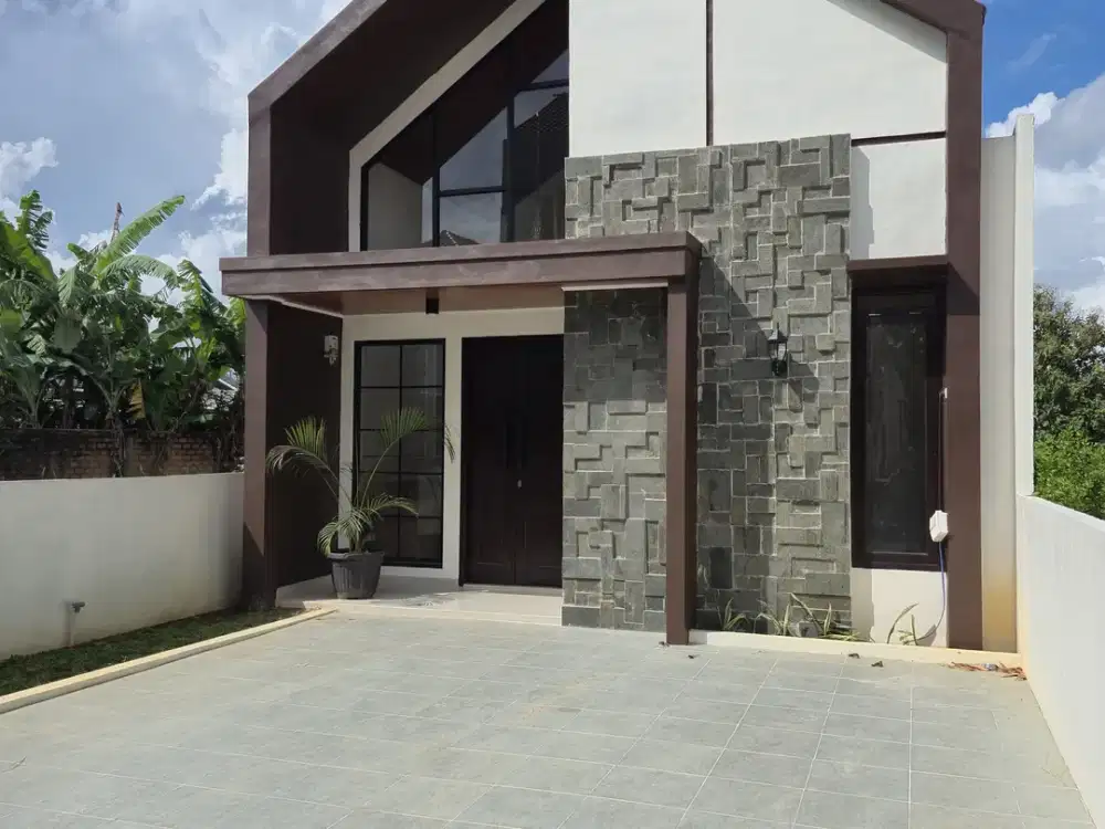 RUMAH MEWAH MURAH SIAP HUNI DEKAT UNILA