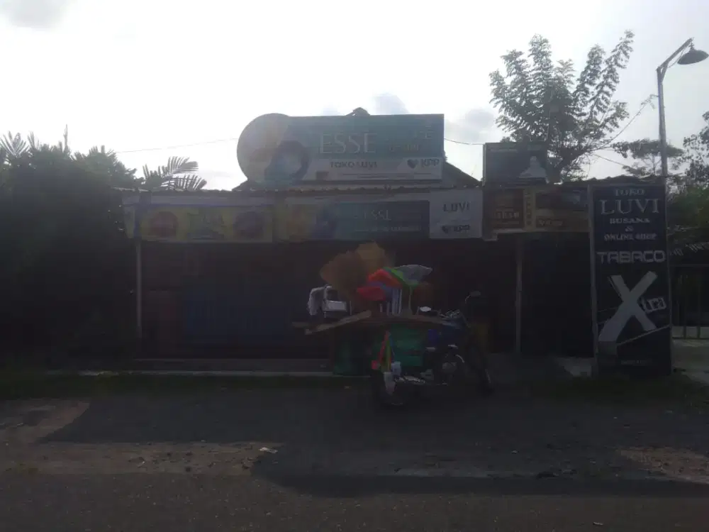 Dijual rumah beserta usaha di jl agrowisata Bangunkerto turi Sleman