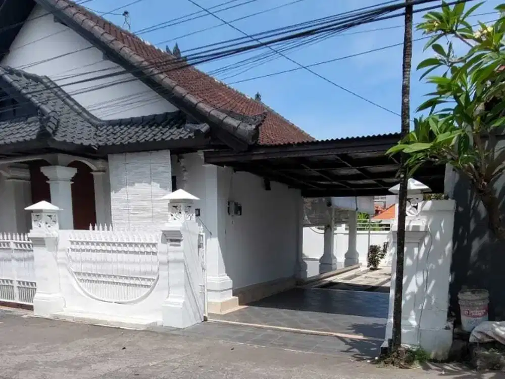 VILLA NYAMAN Batu Intan Batubulan Disewakan Rp 90 Juta tahunan