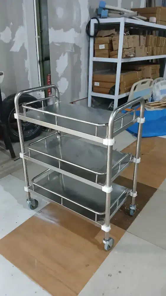 Meja Troli Instrumen 3 Rak Stainless