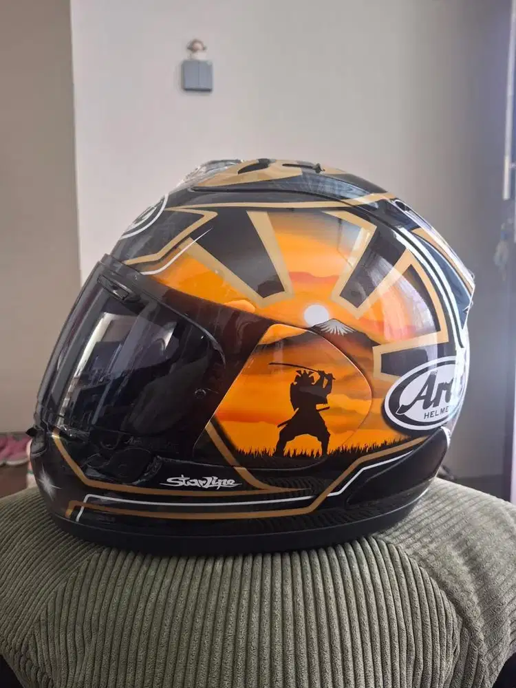 Helm Arai RX-7X spirit gold dani pedrosa