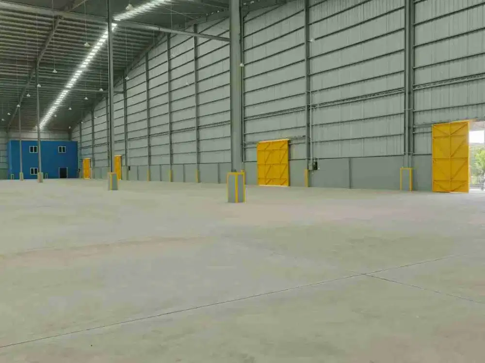 dijual gudang Lt 1,3 hektare lb 8531 meter cikarang