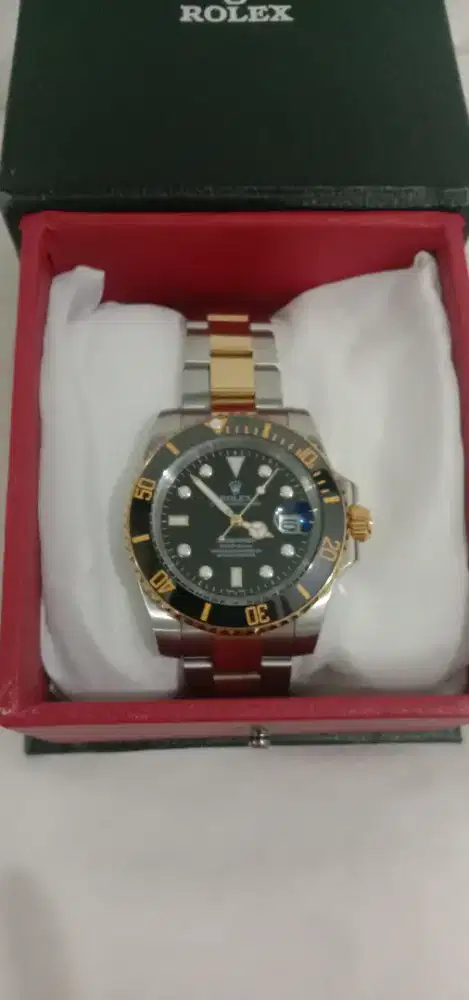 Jam tangan Rolex automatic Submarine 18k.