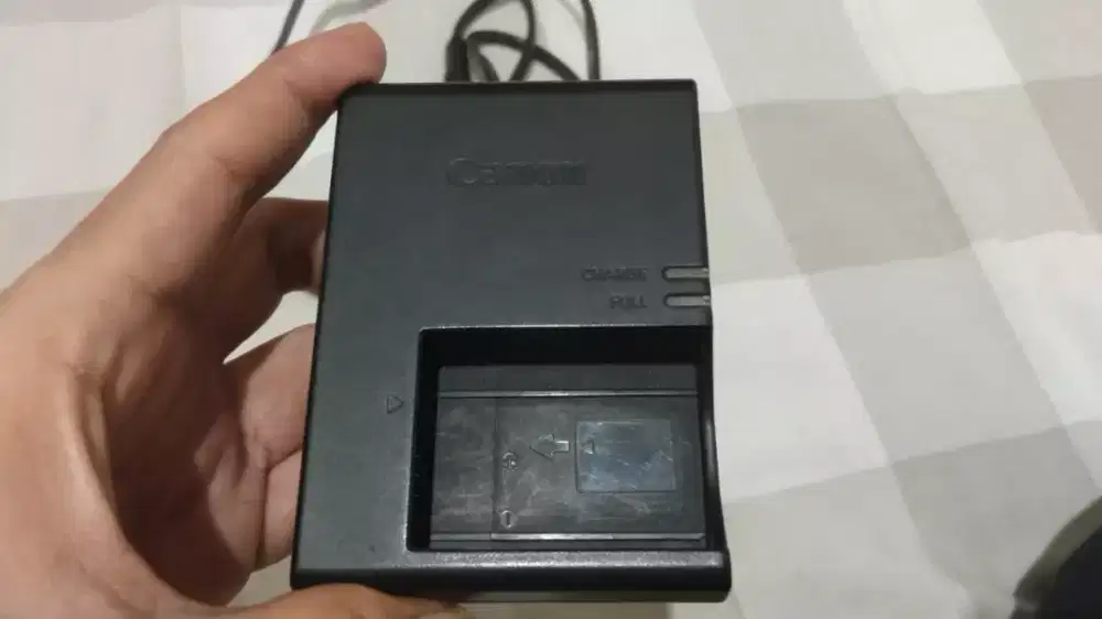 Charger canon original LC-E17E