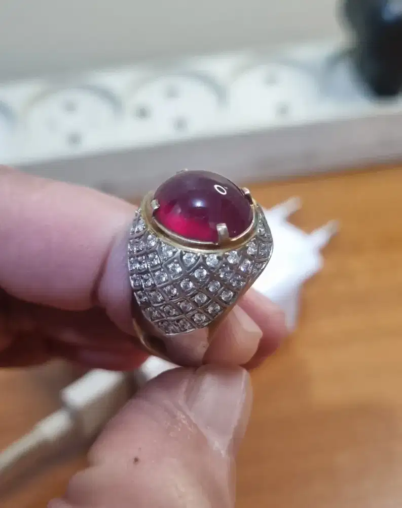 Batu Natural Ruby (Corundum)
