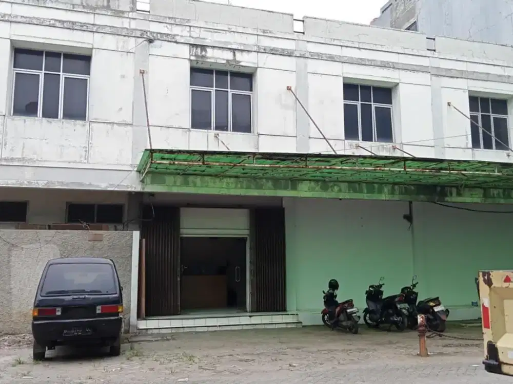 Disewakan Ruko Mutiara Center blok A6 - 9 ( 4 ruko ) Eks Kantor