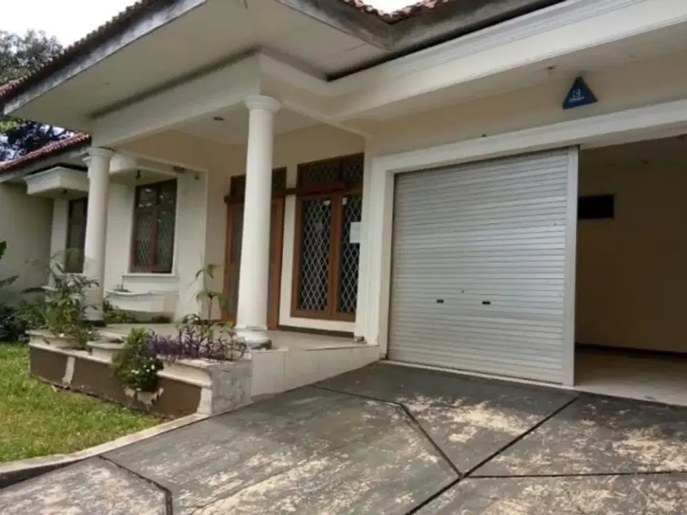 Rumah di Jalan Bungur Kemang Luas 900m Ada Kolam Renang