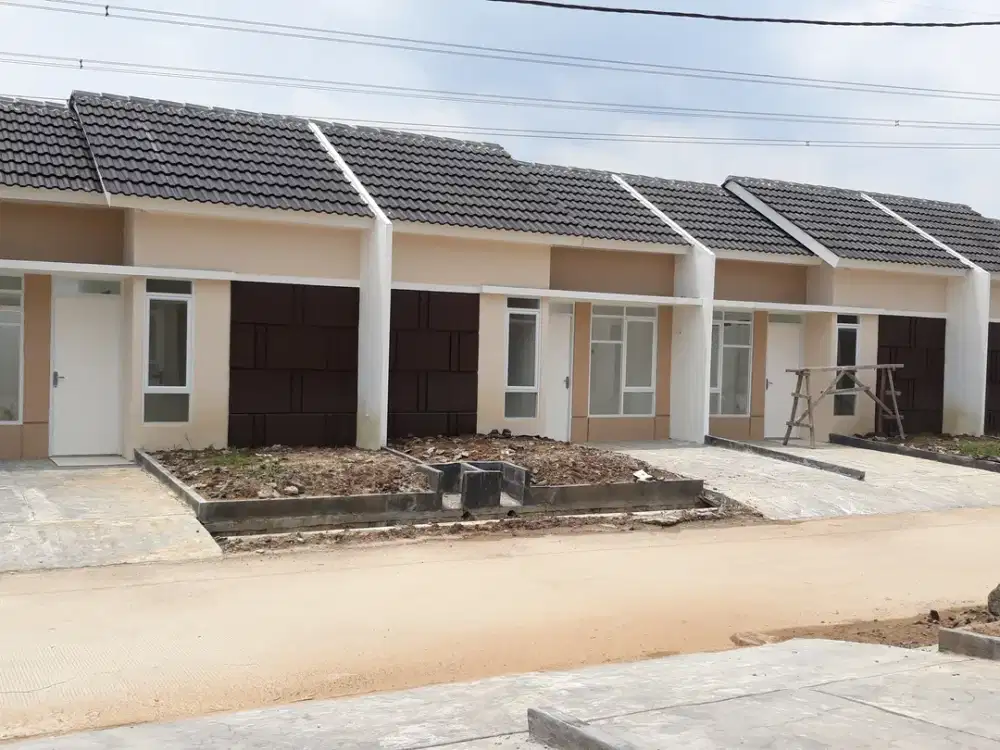 Tembok Belakang. Dobel Dinding. Rumah Subsidi Cluster di Cileungsi