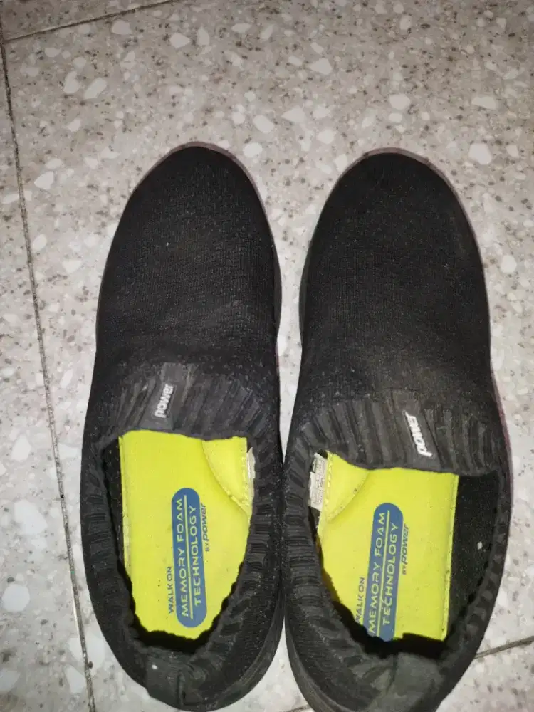 Sepatu Power Size 43