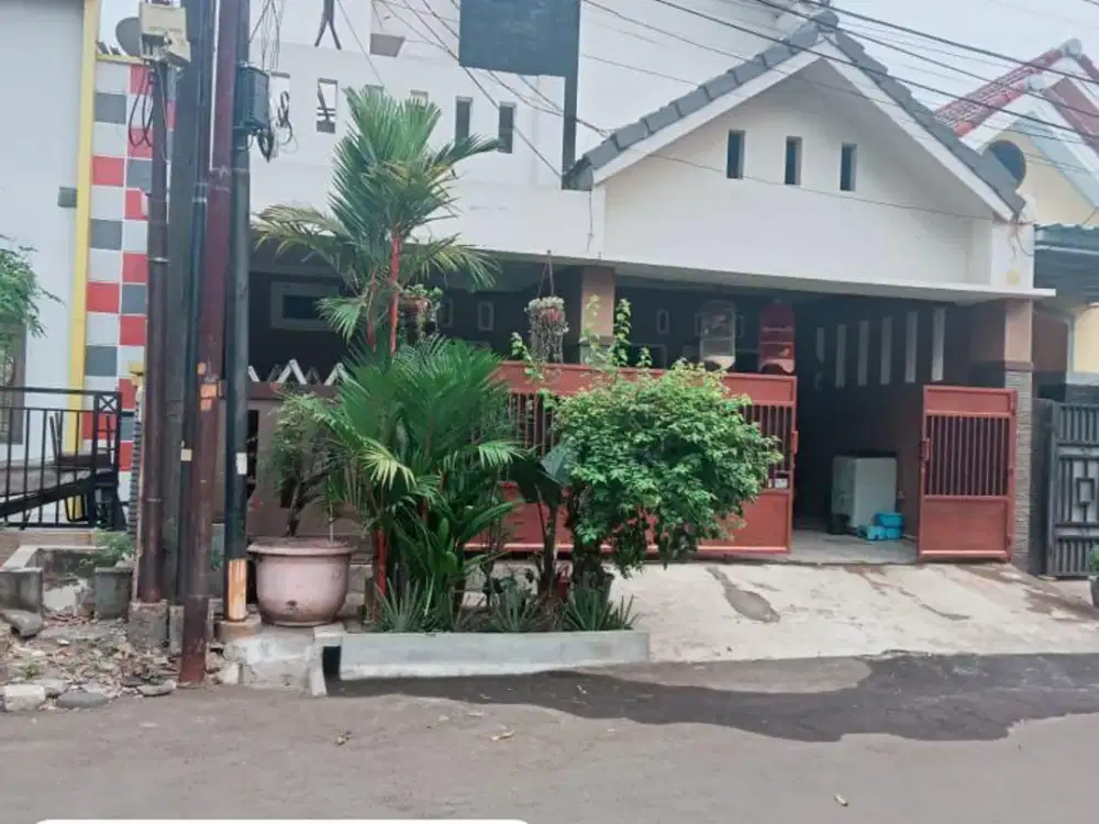 Rumah siap huni aman dan nyaman di Taman Harapan Baru