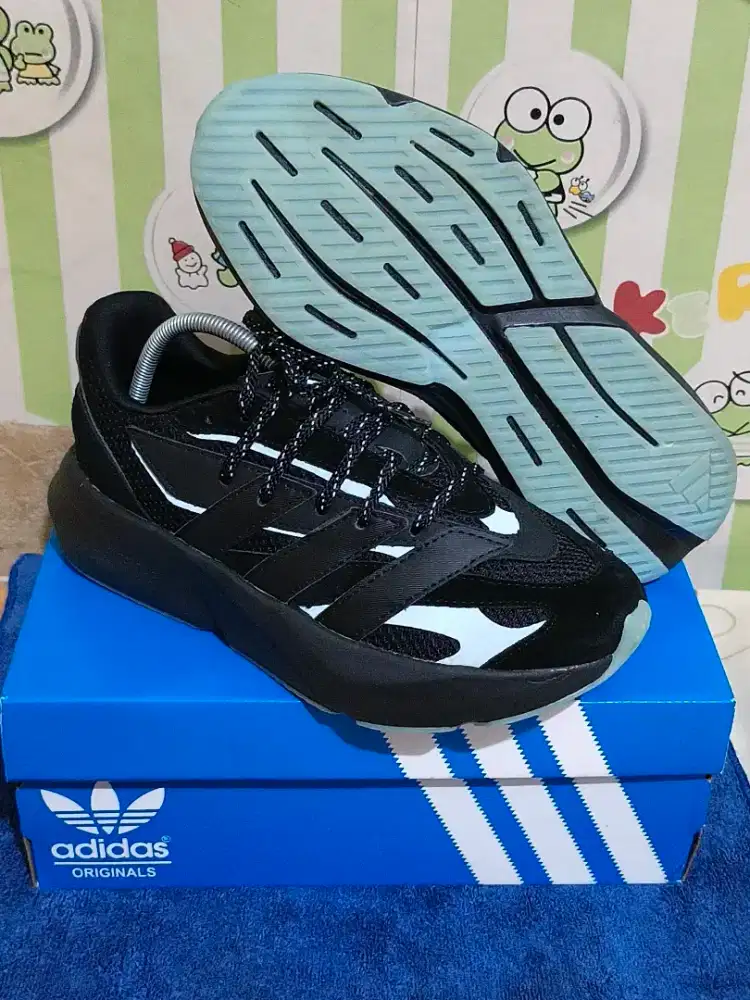 Adidas Mercedes - AMG Petronas Formula One Team Lightblaze Shoes