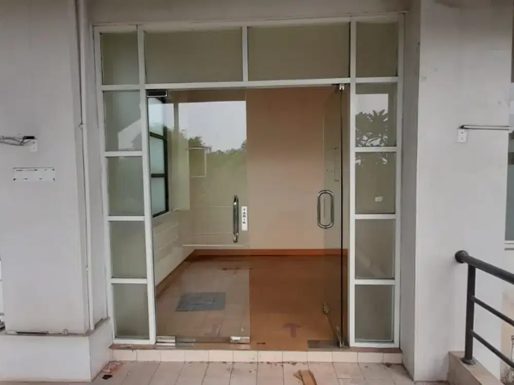 Kantor dengan Luas Tanah 1.000 di jalan Raya Cakung Cilincing Jakarta