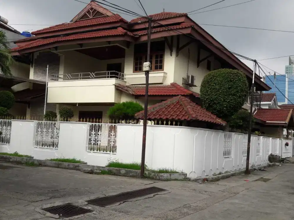 Rumah Hoek SHM Luas 414 Di Kelapa Sawit Kelapa Gading Jakarta Utara