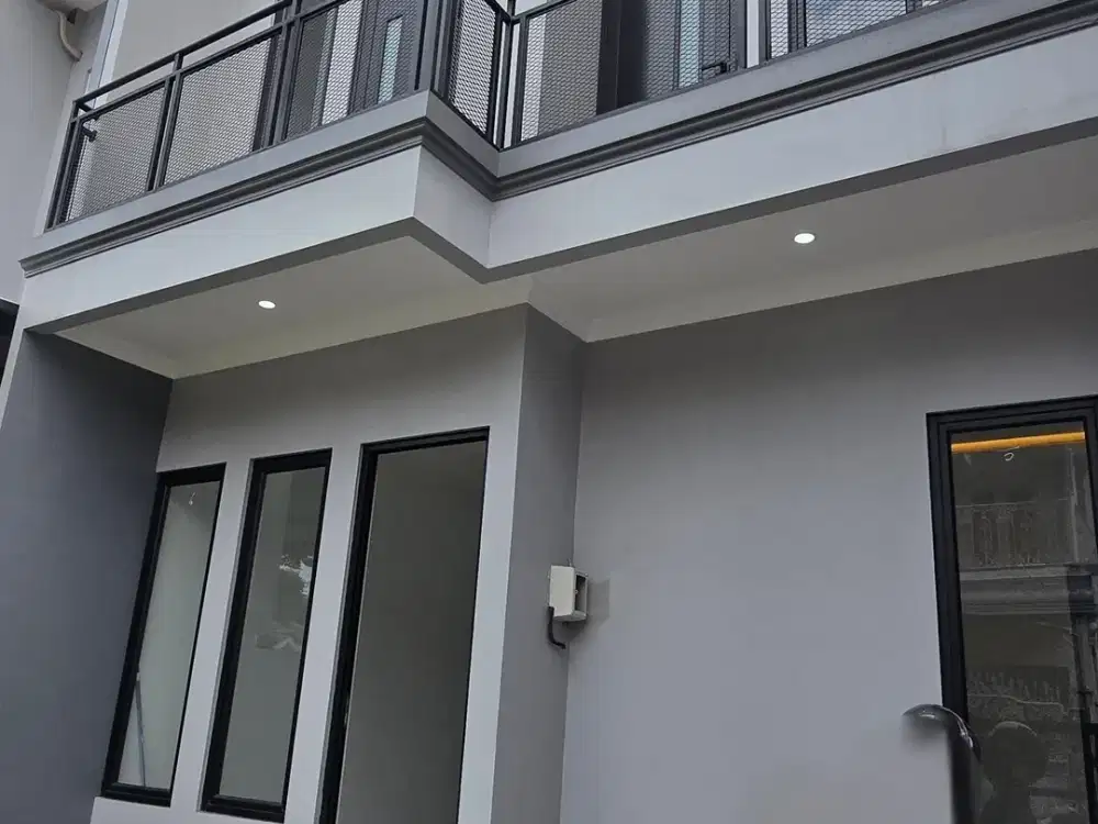 Rumah 2 Lt Baru Kencana Loka BSD Dkt St. Rawabuntu & Tol