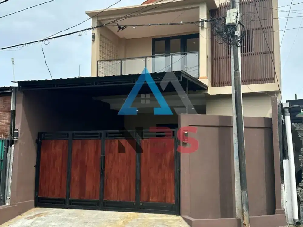 RUMAH LANTAI 2 SEMI VILLA TAMAN BARUNA JIMBARAN BALI