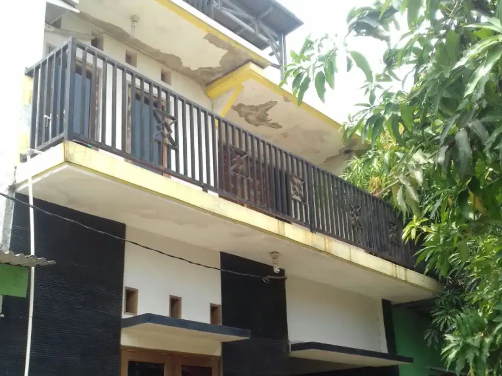 griya. Alinda. rmh. besar. hrg. mini jadiin. kos. pasti. untung.