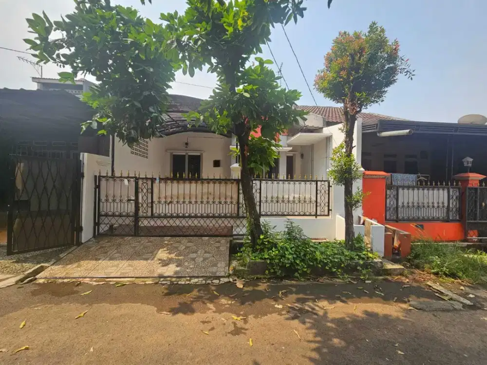 Di Jual Rumah Strategis di Vila Nusa Indah dekat dengan tol