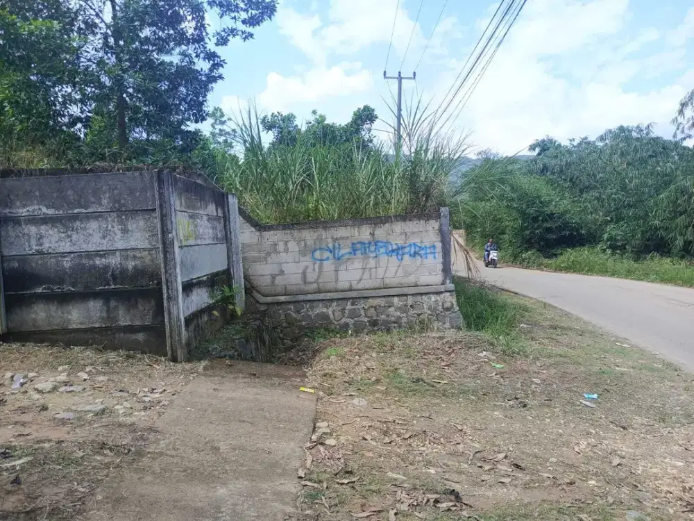 Dijual Cepat Tanah Luas 30000 m Strategis di Jonggol