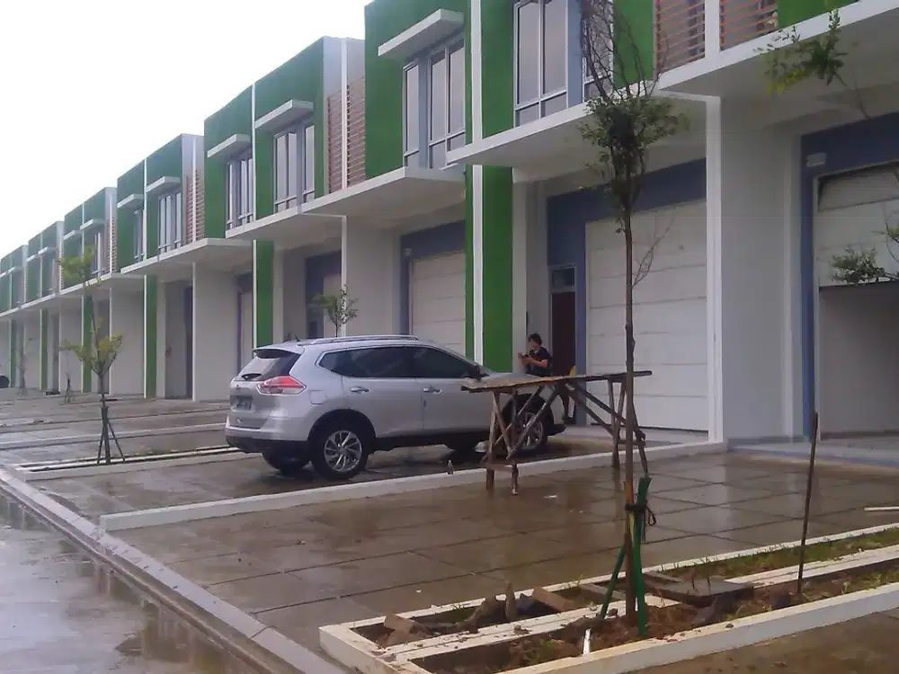 Disewakan Gudang Di Bizlink  daerah Citra Raya 2 lantai