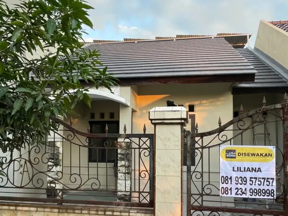 Dijual Rumah Bersih Termurah di Taman Puspa Anggaswangi Sidoarjo