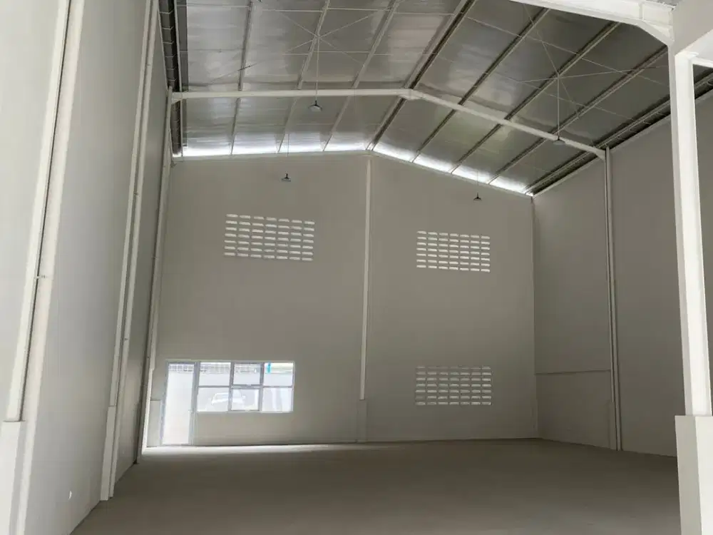 Dijual Gudang Cikupa Bizpoint siap pakai strategis sudah Sertifikat