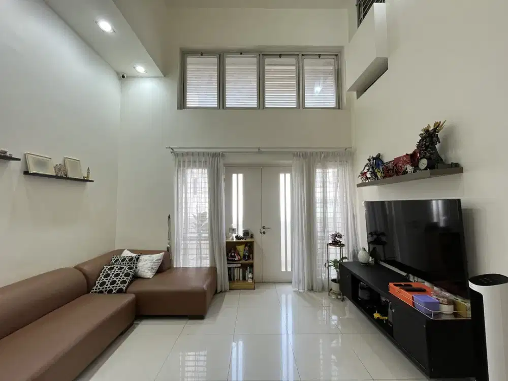 Villa di Jalan Melur ( Multatuli )