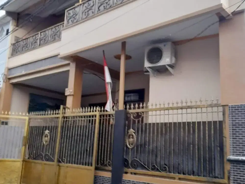 Di jual rumah di cempaka baru Kemayoran Jakarta pusat