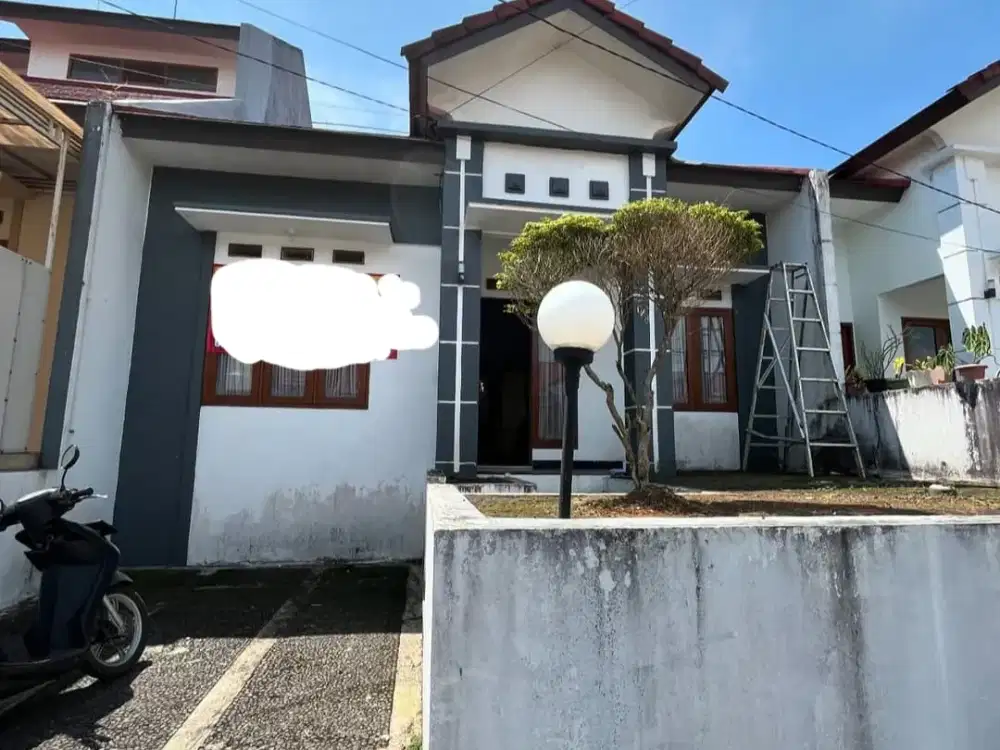 Di Jual sd deal Rumah di VILLA TAMAN ANGGREK SUKABUMI