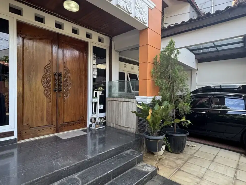 Rumah 2 Lantai di Tanjung Barat, Jakarta Selatan
