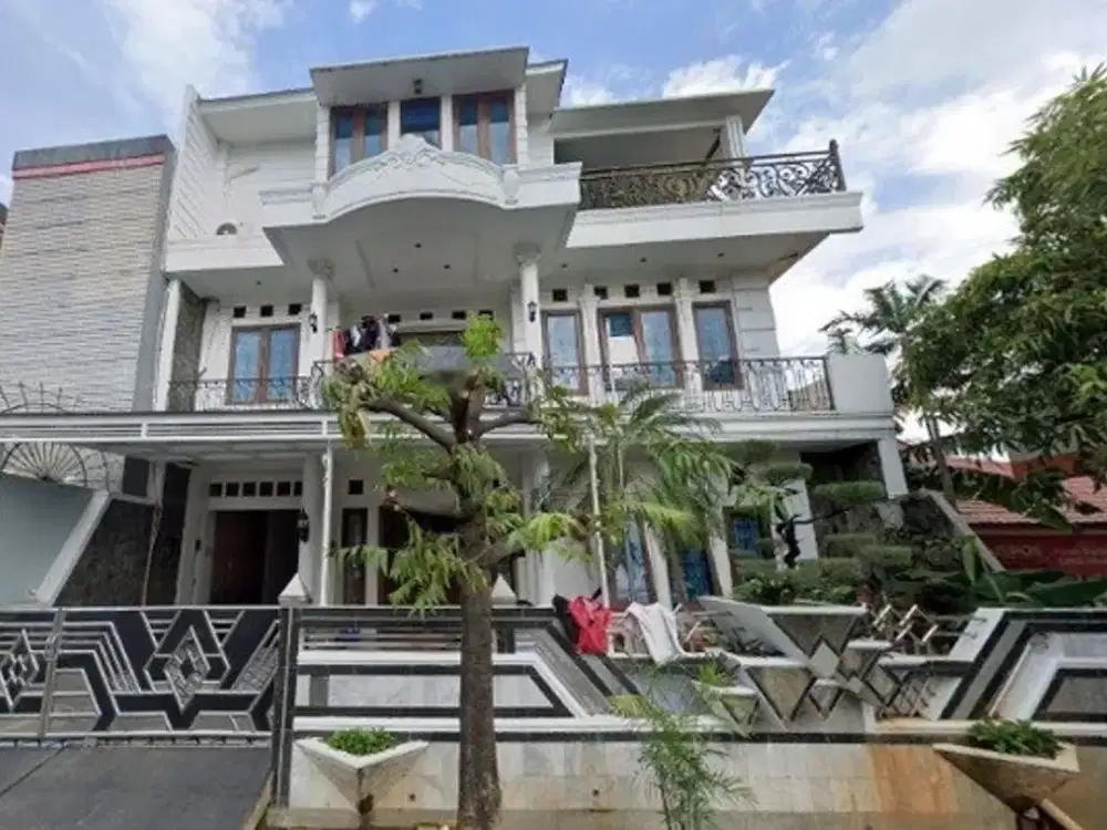 DIJUAL RUMAH MEWAH JALAN CEMPAKA PUTIH TENGAH JAKARTA PUSAT
