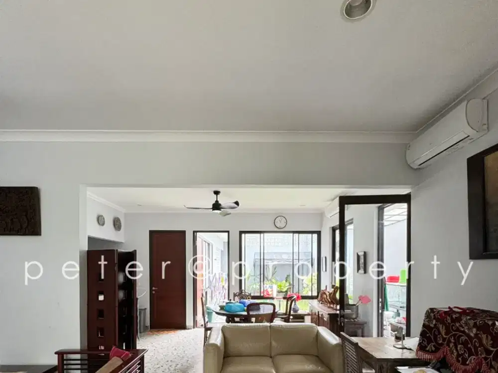 rumah 2 lantai, terawat!. deshna avani di bsd city. 5 menit exit tol