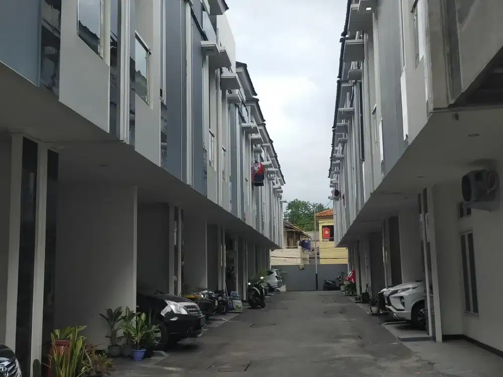Hunian nyaman strategis carport baiduri sumur batu Kemayoran Jakarta p
