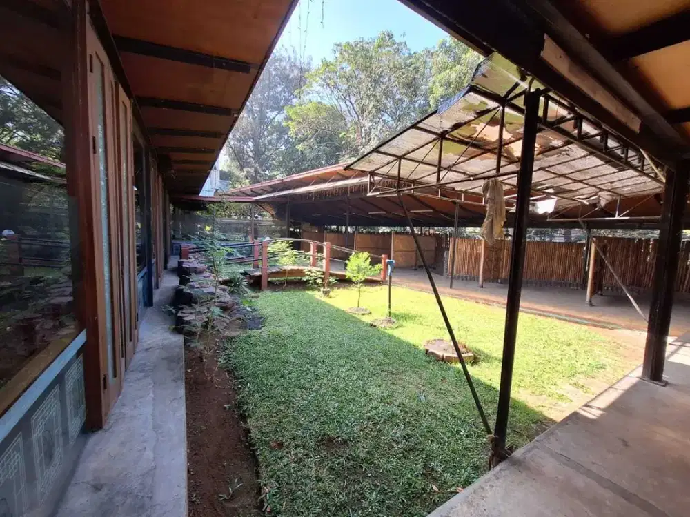 JUAL SEWA RUANG USAHA EX RESTO DI MAINROAD SUTAMI AREA RAMAI