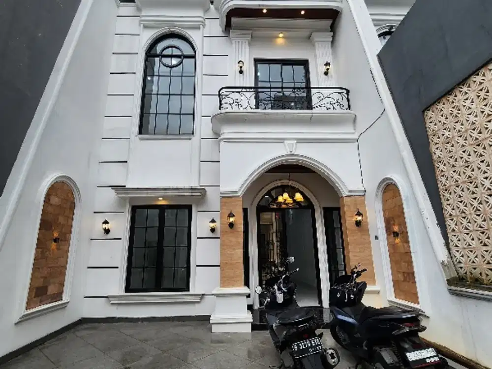 Desain Mewah Rumah 3 Lantai di Jagakarsa, Siap Jadi Milikmu!