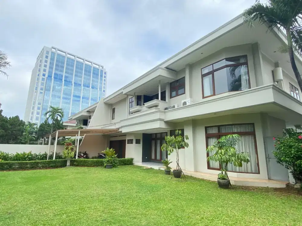 Disewakan Rumah 2 Lantai Bisa Untuk Kantor Private Pool  & Taman Luas