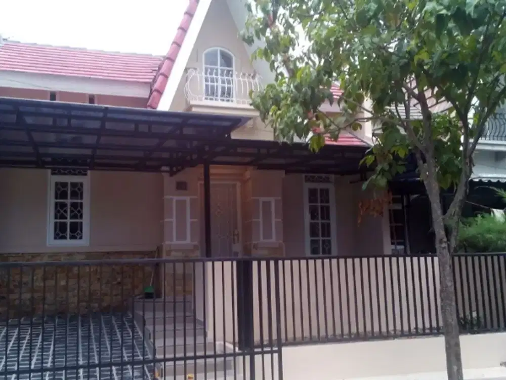 Di jual Rumah siap huni di Venesia .depan taman budaya Sentul city
